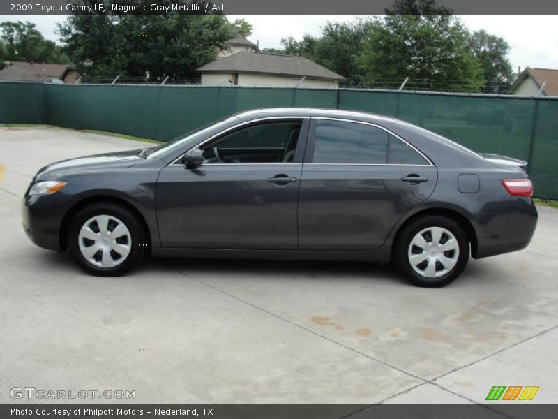 Magnetic Gray Metallic / Ash 2009 Toyota Camry LE