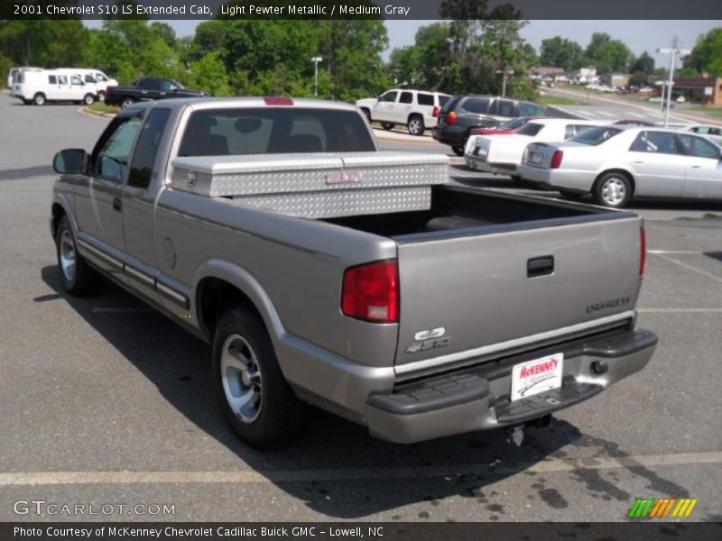 Light Pewter Metallic / Medium Gray 2001 Chevrolet S10 LS Extended Cab