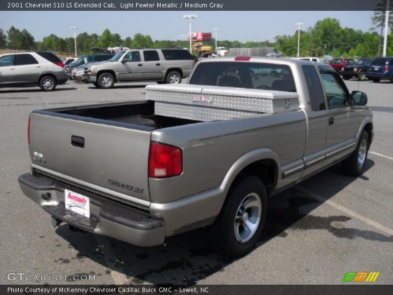Light Pewter Metallic / Medium Gray 2001 Chevrolet S10 LS Extended Cab
