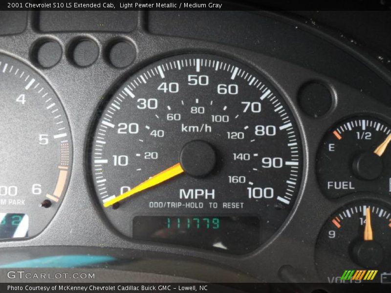 Light Pewter Metallic / Medium Gray 2001 Chevrolet S10 LS Extended Cab