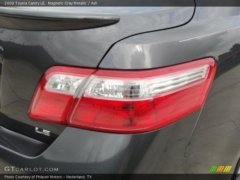 Magnetic Gray Metallic / Ash 2009 Toyota Camry LE