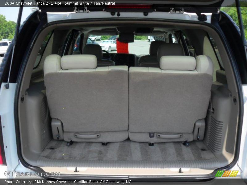 Summit White / Tan/Neutral 2004 Chevrolet Tahoe Z71 4x4