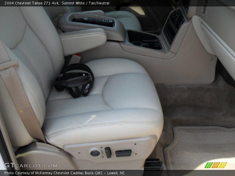 Summit White / Tan/Neutral 2004 Chevrolet Tahoe Z71 4x4
