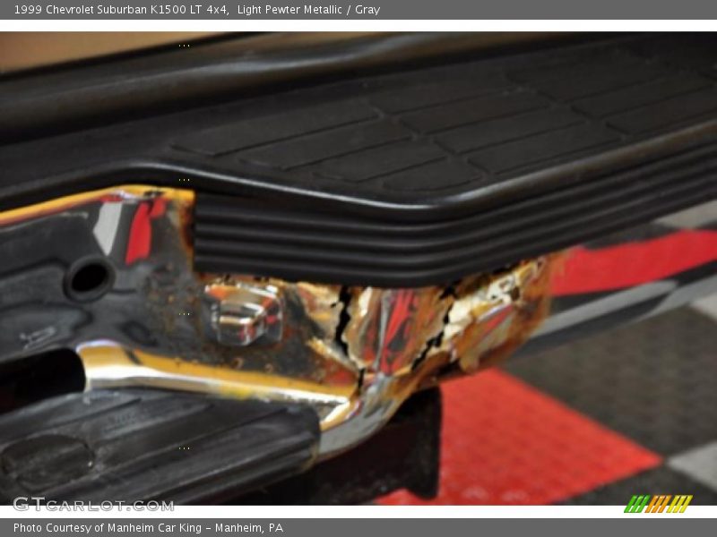 Light Pewter Metallic / Gray 1999 Chevrolet Suburban K1500 LT 4x4
