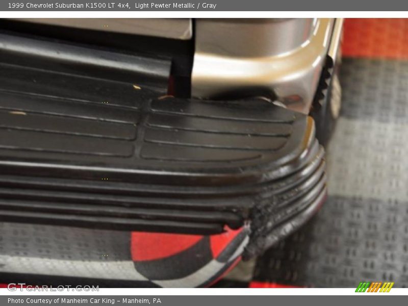 Light Pewter Metallic / Gray 1999 Chevrolet Suburban K1500 LT 4x4