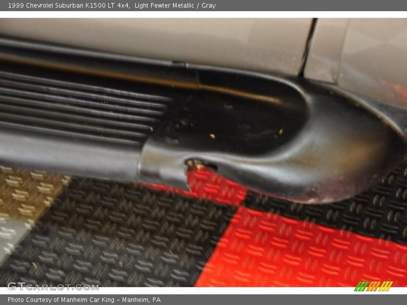 Light Pewter Metallic / Gray 1999 Chevrolet Suburban K1500 LT 4x4