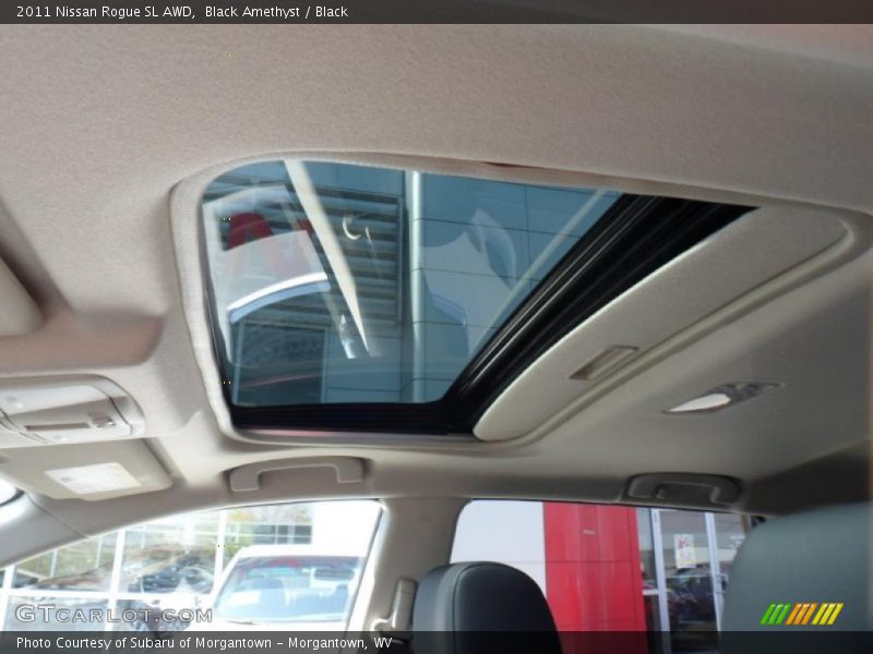 Sunroof of 2011 Rogue SL AWD