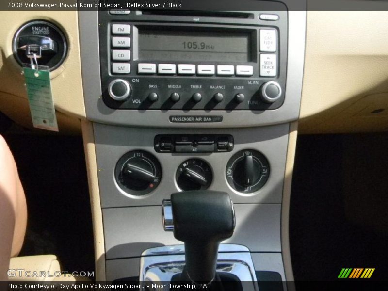 Reflex Silver / Black 2008 Volkswagen Passat Komfort Sedan