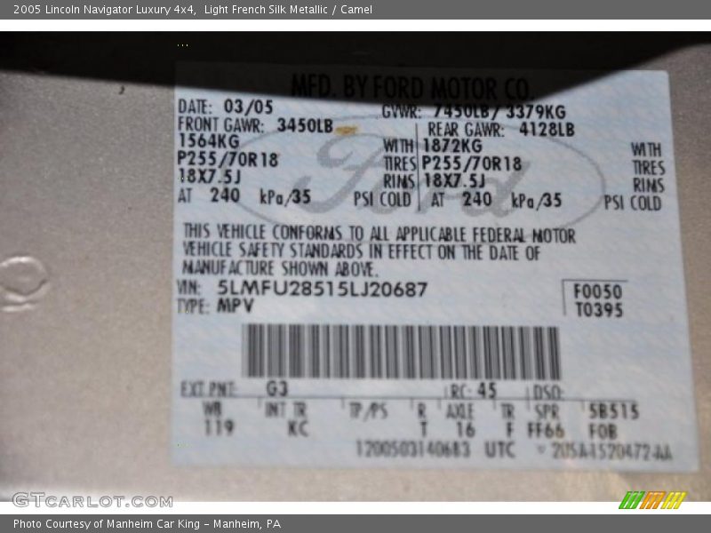 Light French Silk Metallic / Camel 2005 Lincoln Navigator Luxury 4x4