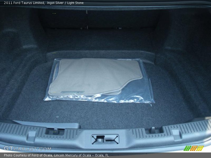 Ingot Silver / Light Stone 2011 Ford Taurus Limited