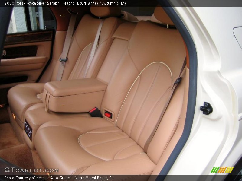 Magnolia (Off White) / Autumn (Tan) 2000 Rolls-Royce Silver Seraph