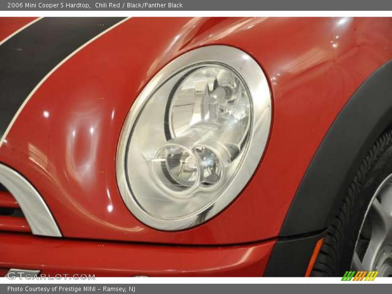 Chili Red / Black/Panther Black 2006 Mini Cooper S Hardtop