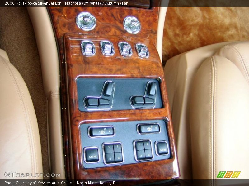 Controls of 2000 Silver Seraph 