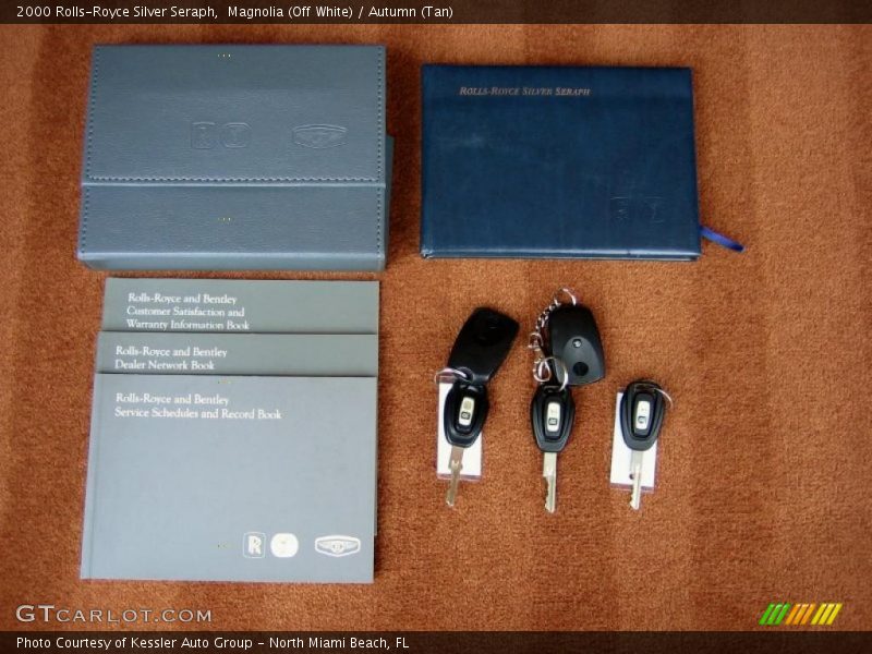 Books/Manuals of 2000 Silver Seraph 