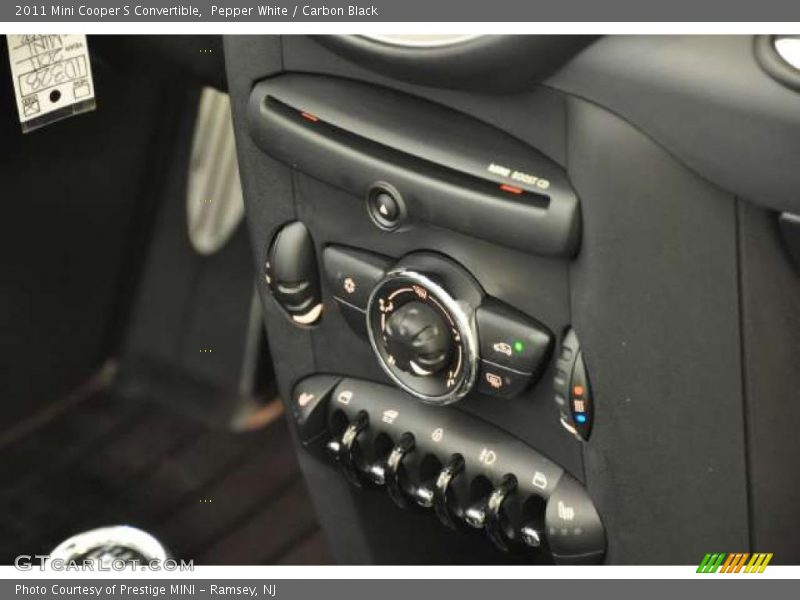 Pepper White / Carbon Black 2011 Mini Cooper S Convertible