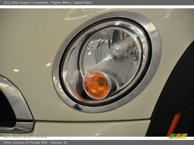 Pepper White / Carbon Black 2011 Mini Cooper S Convertible