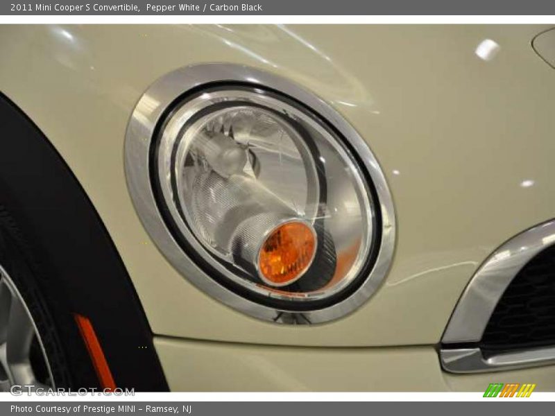 Pepper White / Carbon Black 2011 Mini Cooper S Convertible