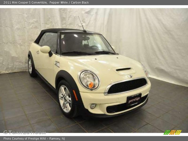 Pepper White / Carbon Black 2011 Mini Cooper S Convertible