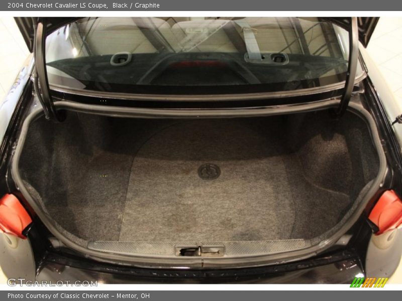 Black / Graphite 2004 Chevrolet Cavalier LS Coupe