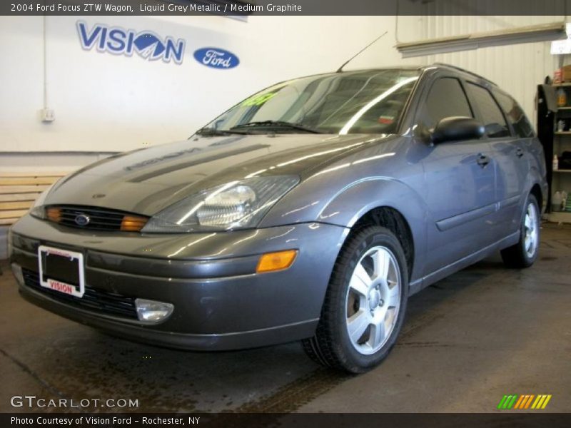 Liquid Grey Metallic / Medium Graphite 2004 Ford Focus ZTW Wagon