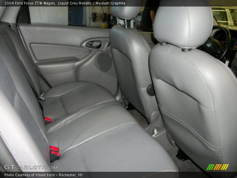 Liquid Grey Metallic / Medium Graphite 2004 Ford Focus ZTW Wagon