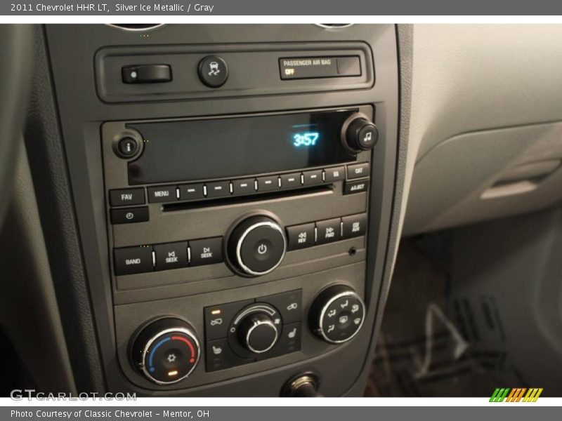 Silver Ice Metallic / Gray 2011 Chevrolet HHR LT