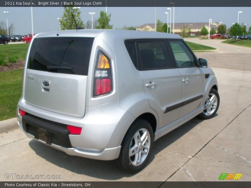 Bright Silver / Black Soul Logo Cloth 2011 Kia Soul +