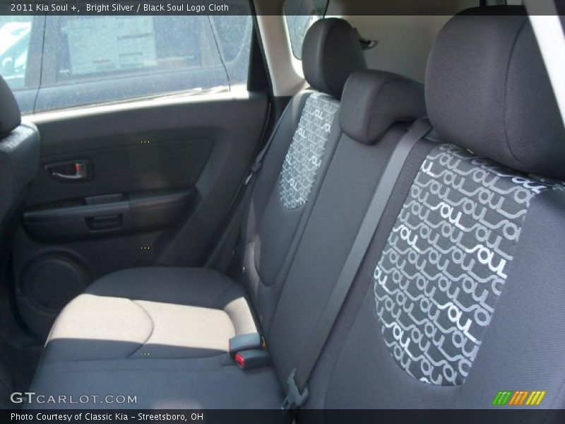 Bright Silver / Black Soul Logo Cloth 2011 Kia Soul +