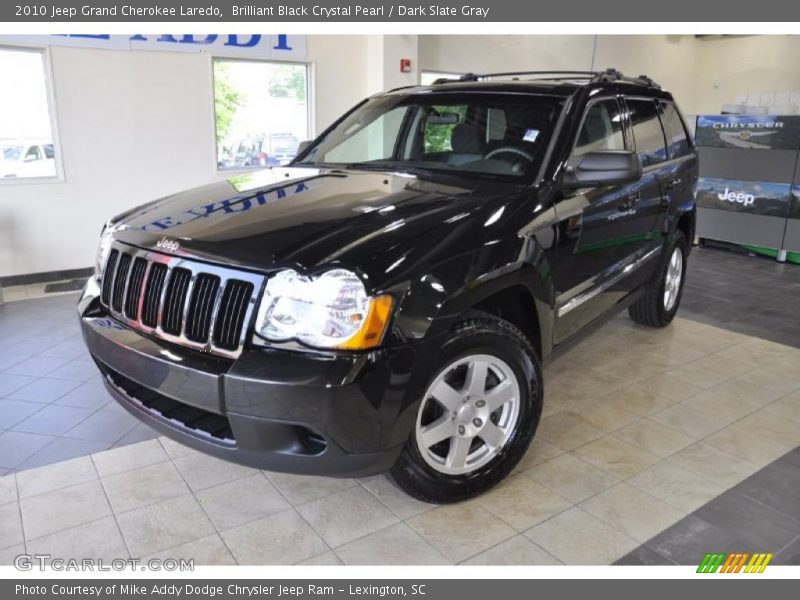 Brilliant Black Crystal Pearl / Dark Slate Gray 2010 Jeep Grand Cherokee Laredo