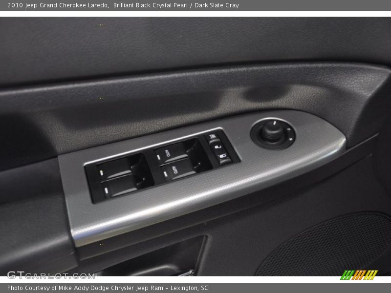 Brilliant Black Crystal Pearl / Dark Slate Gray 2010 Jeep Grand Cherokee Laredo