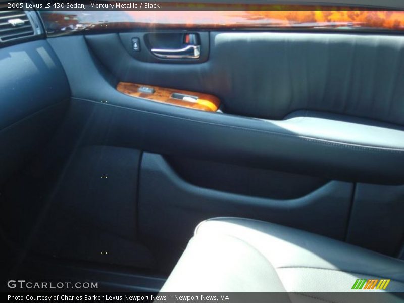 Mercury Metallic / Black 2005 Lexus LS 430 Sedan