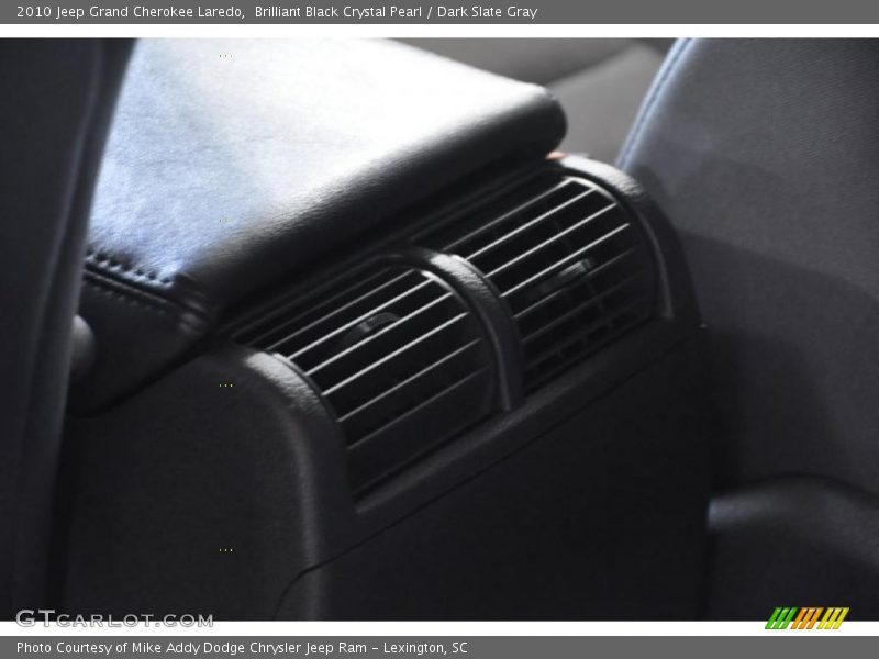 Brilliant Black Crystal Pearl / Dark Slate Gray 2010 Jeep Grand Cherokee Laredo