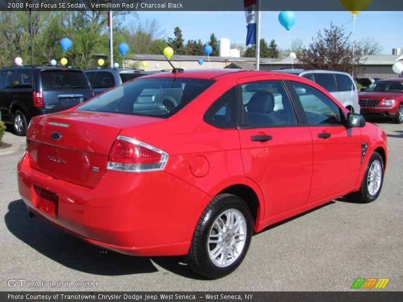 Vermillion Red / Charcoal Black 2008 Ford Focus SE Sedan