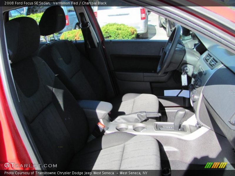 Vermillion Red / Charcoal Black 2008 Ford Focus SE Sedan