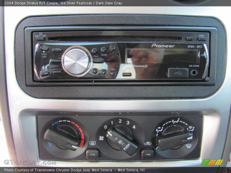 Ice Silver Pearlcoat / Dark Slate Gray 2004 Dodge Stratus R/T Coupe