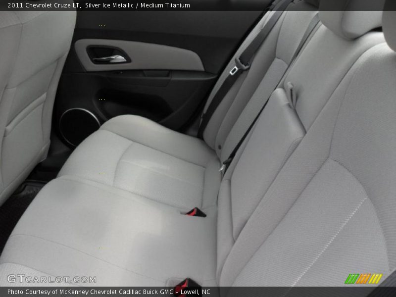 Silver Ice Metallic / Medium Titanium 2011 Chevrolet Cruze LT