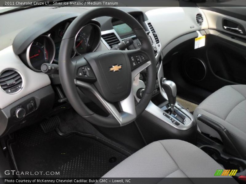 Silver Ice Metallic / Medium Titanium 2011 Chevrolet Cruze LT