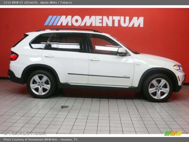 Alpine White / Tobacco 2010 BMW X5 xDrive30i