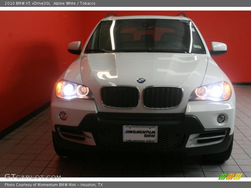 Alpine White / Tobacco 2010 BMW X5 xDrive30i