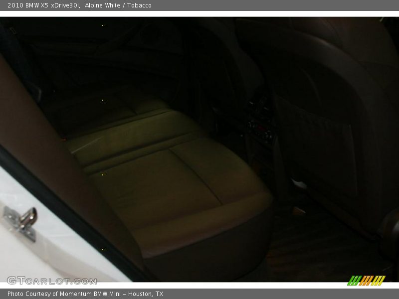 Alpine White / Tobacco 2010 BMW X5 xDrive30i