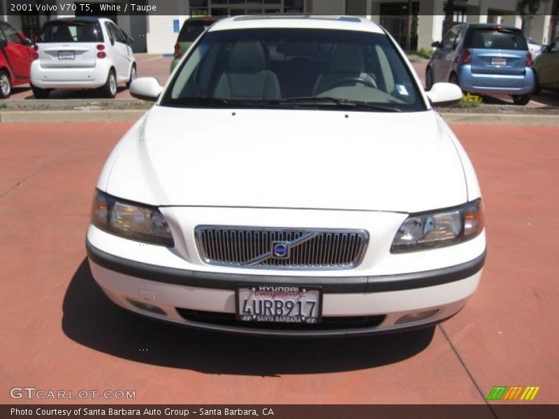 White / Taupe 2001 Volvo V70 T5