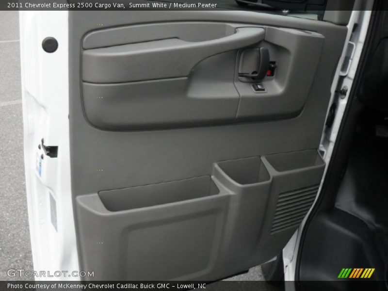 Summit White / Medium Pewter 2011 Chevrolet Express 2500 Cargo Van