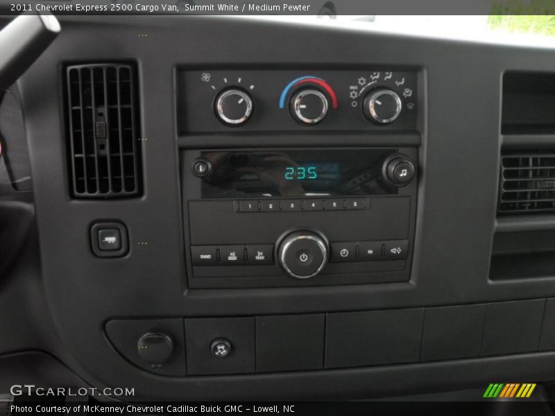 Summit White / Medium Pewter 2011 Chevrolet Express 2500 Cargo Van