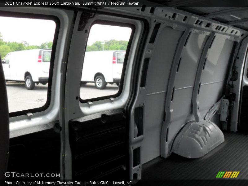 Summit White / Medium Pewter 2011 Chevrolet Express 2500 Cargo Van
