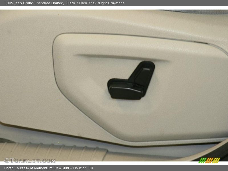 Black / Dark Khaki/Light Graystone 2005 Jeep Grand Cherokee Limited