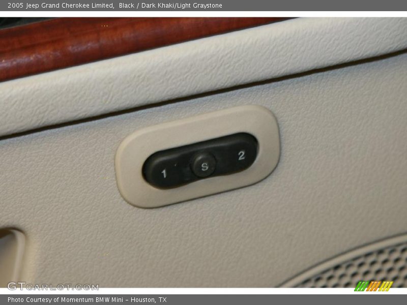 Black / Dark Khaki/Light Graystone 2005 Jeep Grand Cherokee Limited