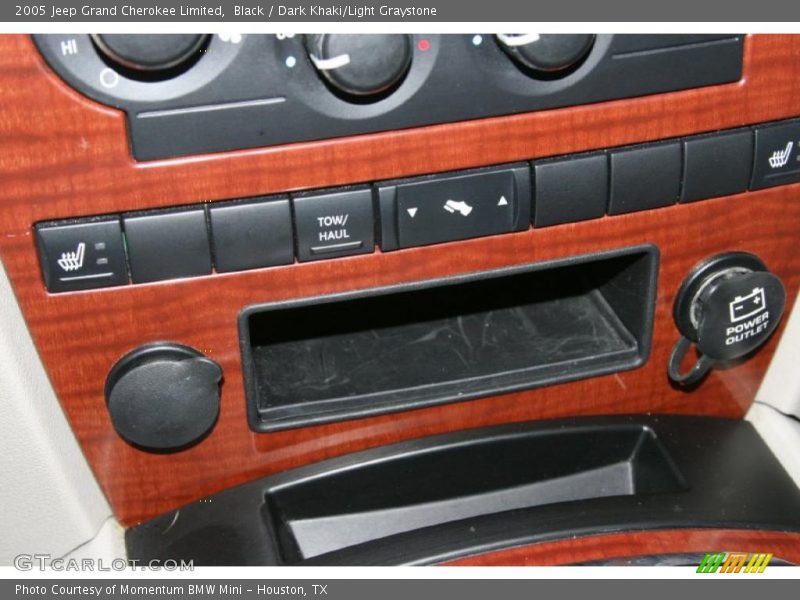 Black / Dark Khaki/Light Graystone 2005 Jeep Grand Cherokee Limited