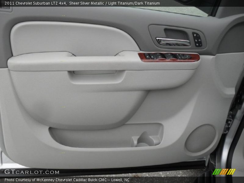 Sheer Silver Metallic / Light Titanium/Dark Titanium 2011 Chevrolet Suburban LTZ 4x4