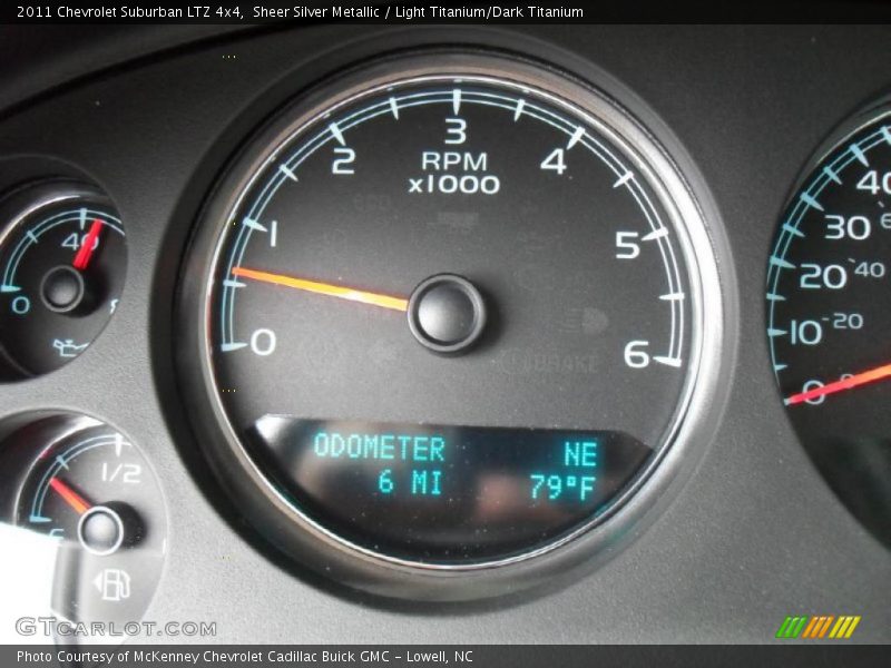 Sheer Silver Metallic / Light Titanium/Dark Titanium 2011 Chevrolet Suburban LTZ 4x4