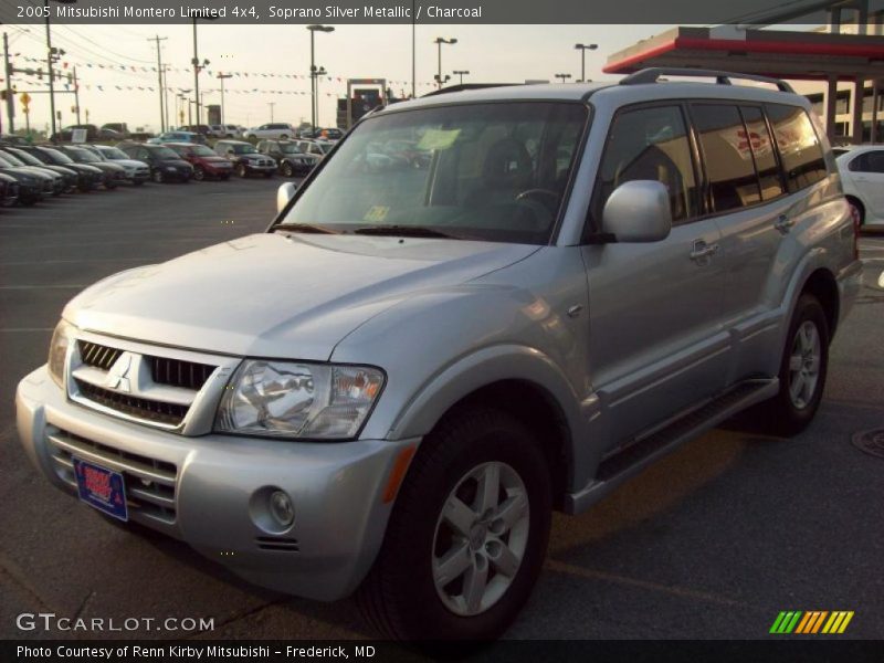 Soprano Silver Metallic / Charcoal 2005 Mitsubishi Montero Limited 4x4